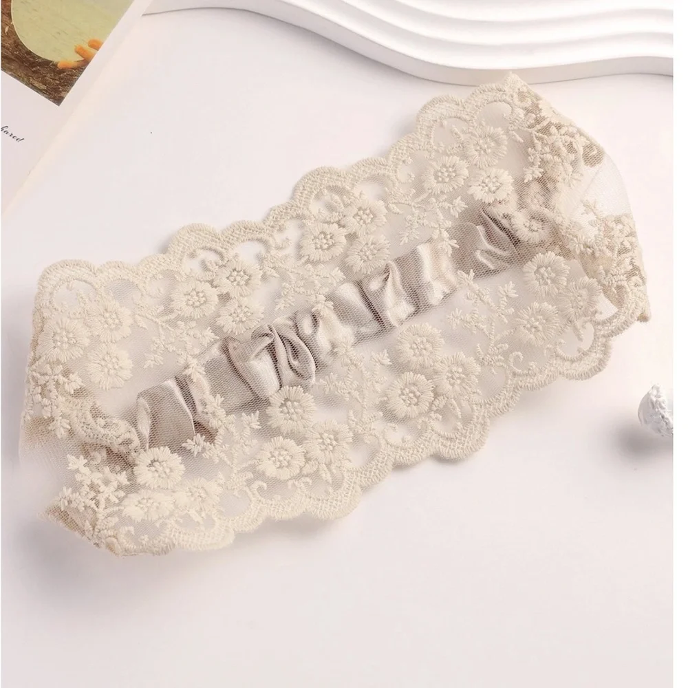 Boho Cream Floral Embroidered Stretchy Headband - Picture 4 of 7